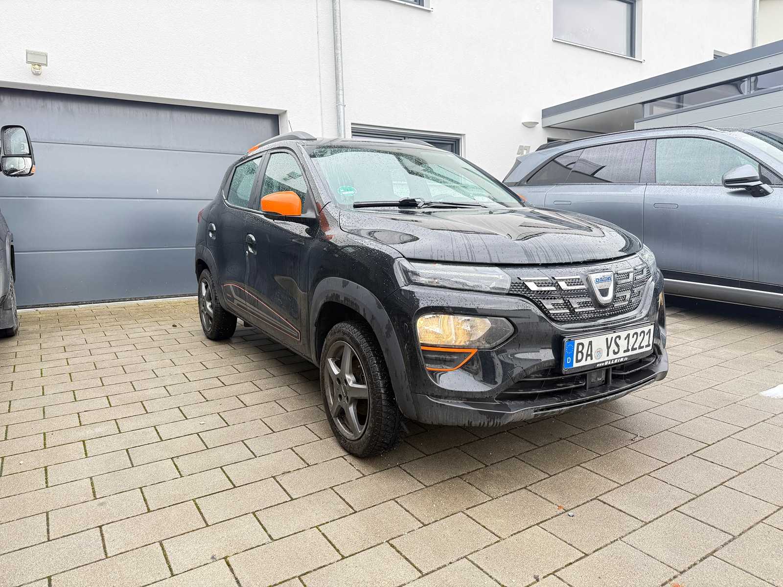 2022 Dacia Spring Comfort Plus Warranty 08/2028 TÜV 09/2027 8-speed tyres Mileage 39,175 km 0% tax