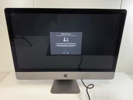 Apple iMacPro 27", Xeon(R) W-2140B, 64 Go de RAM (4x 16 Go), 1 To NVMe, AMD Radeon Pro Vega 56 8 Go tout-en-un