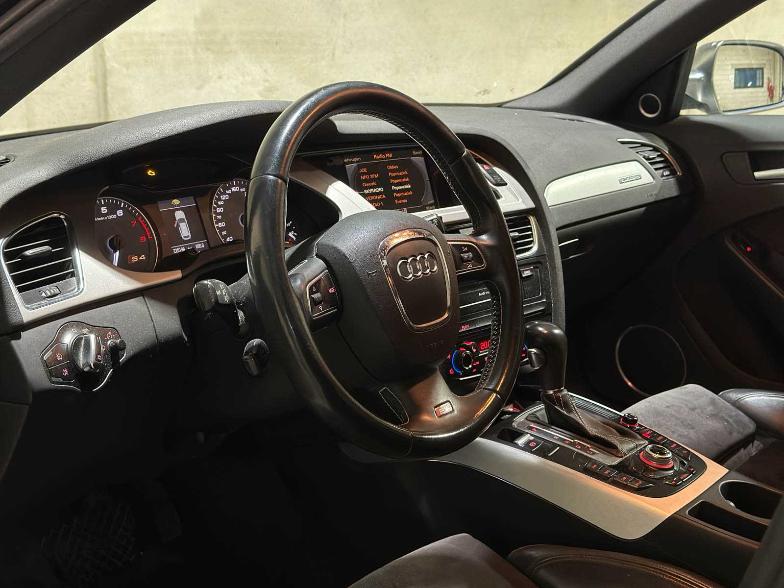 Audi S4 Avant 3.0 TFSI V6 Quattro Pro Line 329pk 2011 (Origineel-NL), 70-PZR-2