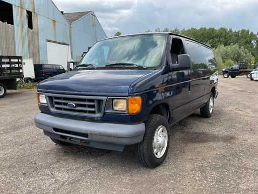 2007 Ford XL wagon E150 Passenger car