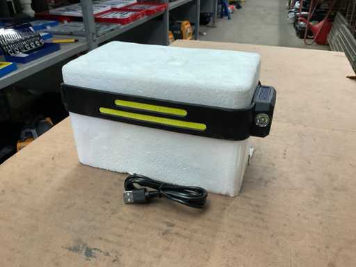 Fluxon HL01SS Scheinwerfer