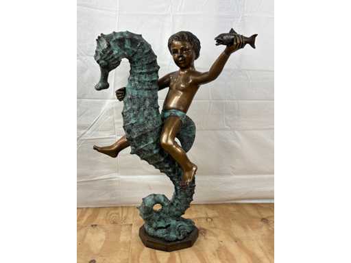 Fântân? sculptur? din bronz