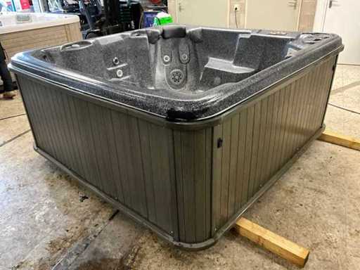 Sunbelt Jacuzzi