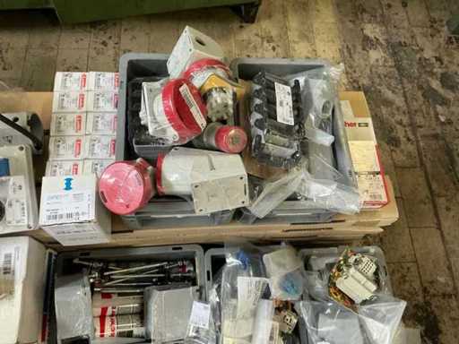 Voorraad accessoires, reserveonderdelen en magazijnvoorraad