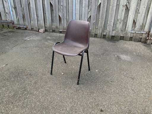 Chaise empilée - Chaise cantine (48x)