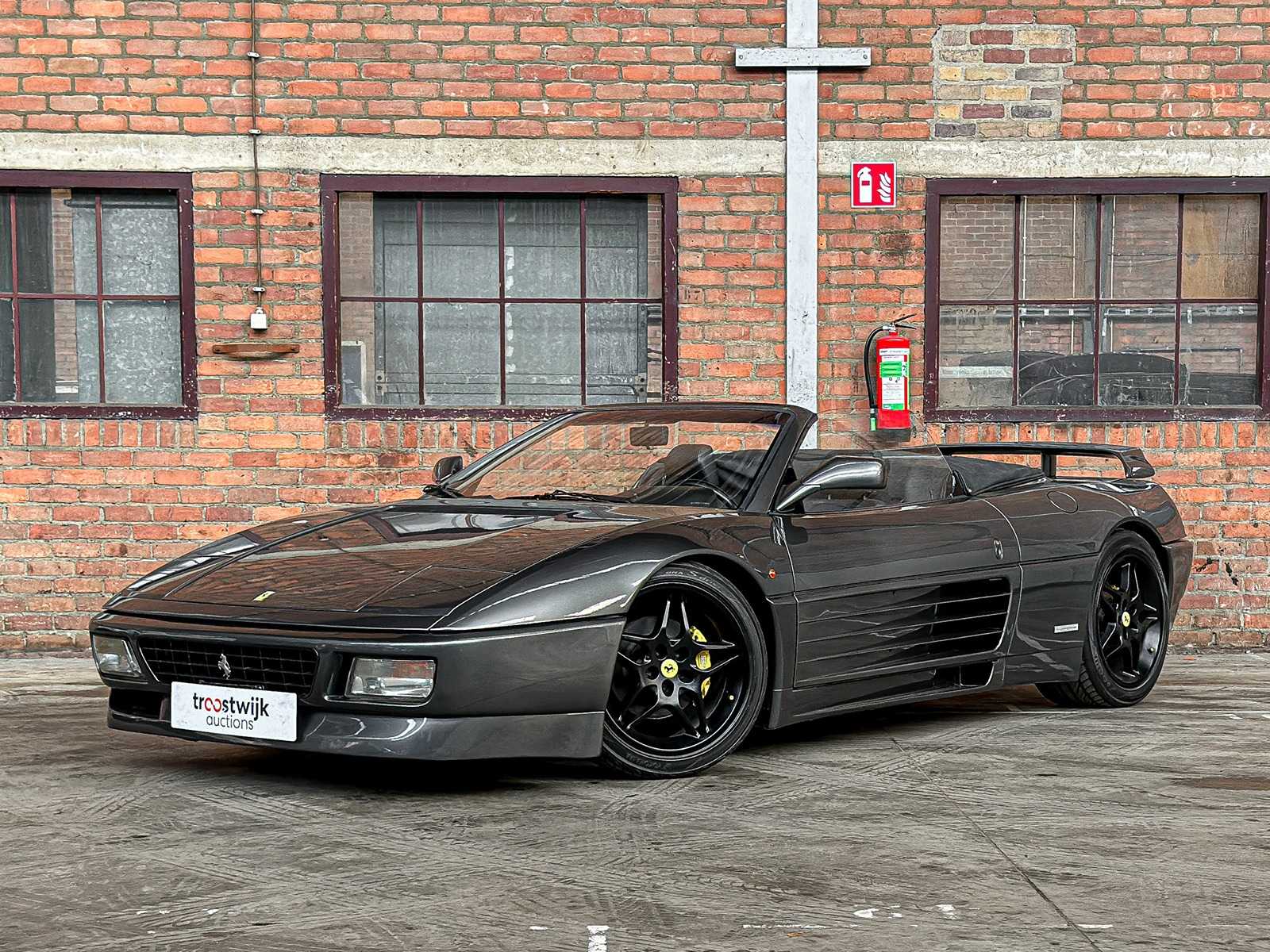 Ferrari 348 spider 3.4 V8 320pk 1993 (33.000 KM) Youngtimer