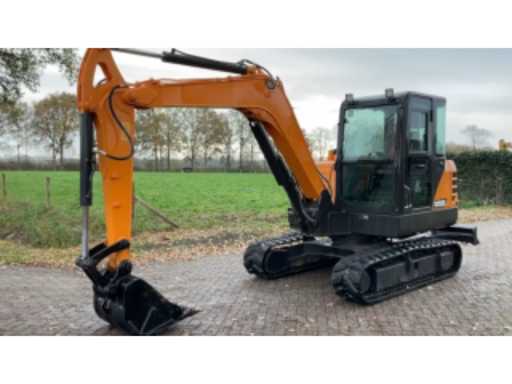 c9cd5988-cdeb-46c5-a7f0-9ac775daa716.mp4