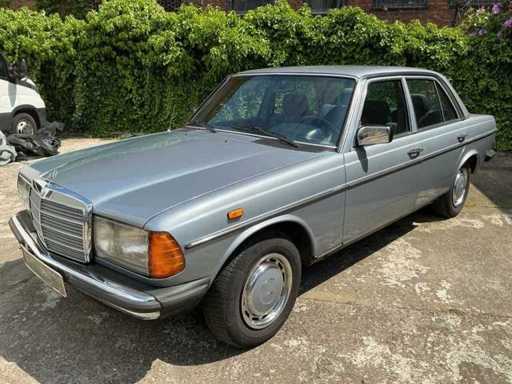 Mercedes 300D Classic Car