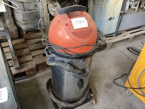 Industrial vacuum cleaner