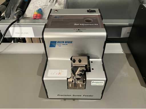 Delta Regis DRFF-520 automatische schroefaanvoerder