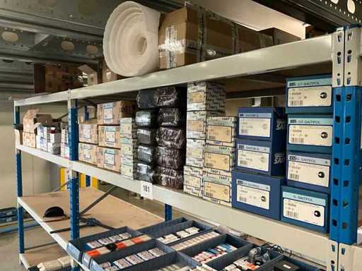 SAIT Batch of various flap sanding discs and sanding pad