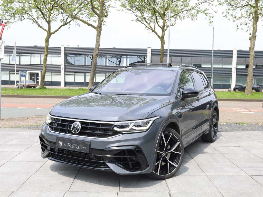 Volkswagen Tiguan R 2.0 TSI 4Motion 320PK 2021 Panodak Akrapovic 360°Camera Matrix IQ Light Harman/Kardon 21"Inch