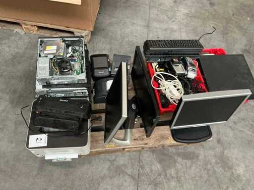 Casă de marcat și echipamente de calculatoare