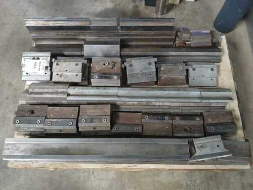 Amada – Palette – Oberwerkzeug