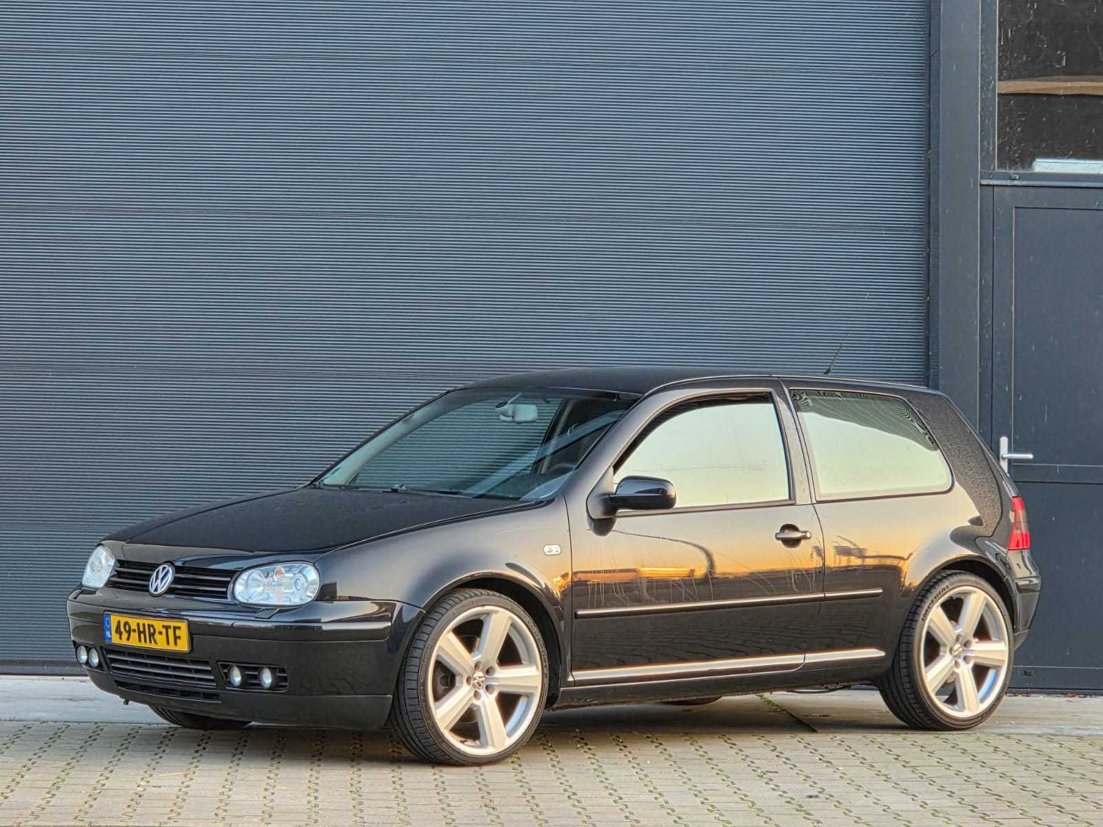 Volkswagen – 2001 – Golf – 2.3 V5 GTI – 49-HR-TF