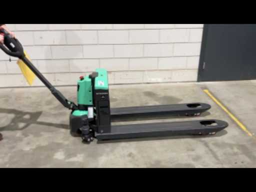 f1a5f2f7-27de-4c45-8c37-b1f659d21e23.mp4