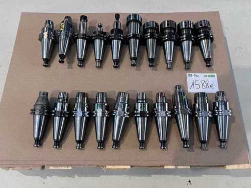   Portautensili per articoli SK40