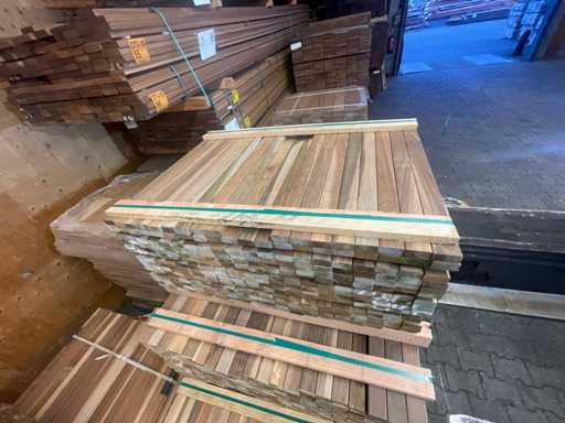 Ipé slats planed 650x45x21mm (289x)