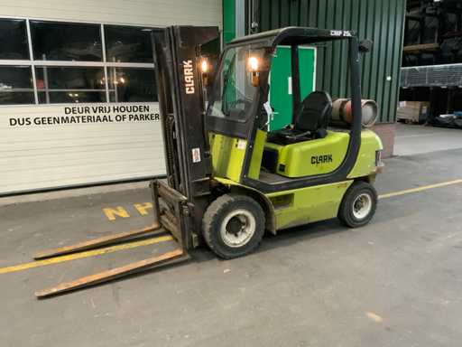 2001 Clark Cmp25L Forklift