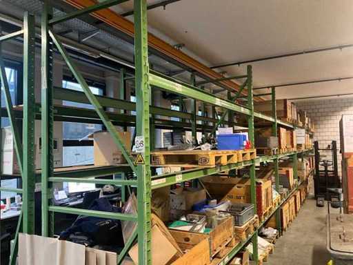 Pallet rack without contents