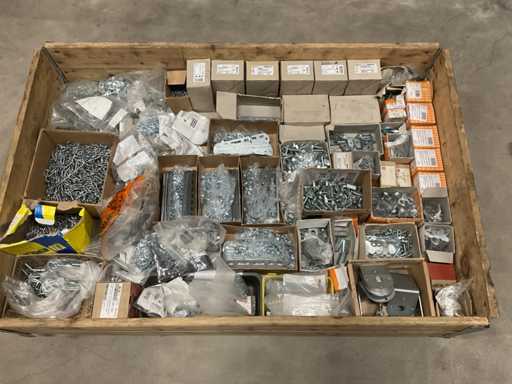 Charge von Befestigungselementen