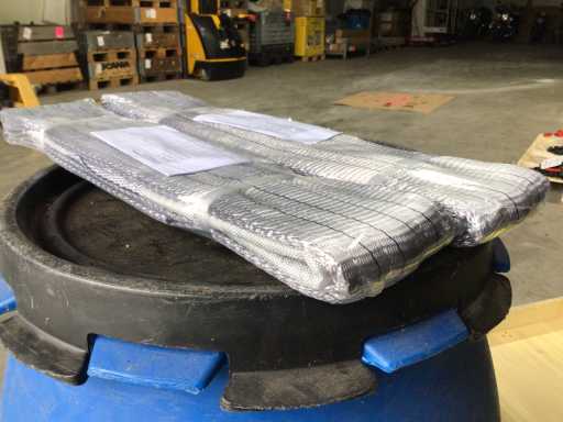 Facile à vivre - Duplex - 4 tonnes - 2 mètres - Sangle de levage (2x).