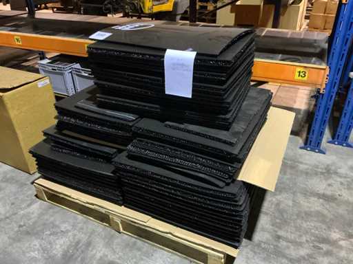 Homme Mud Flips (90x)