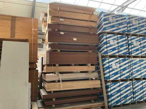 Diverses portes en bois (70x)