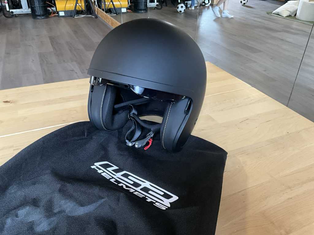 LS2 Helmets Motorhelm (17x)
