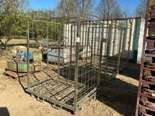 Wheeled iron boxes (3x)