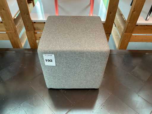 Lensvelt "i29 Hocker