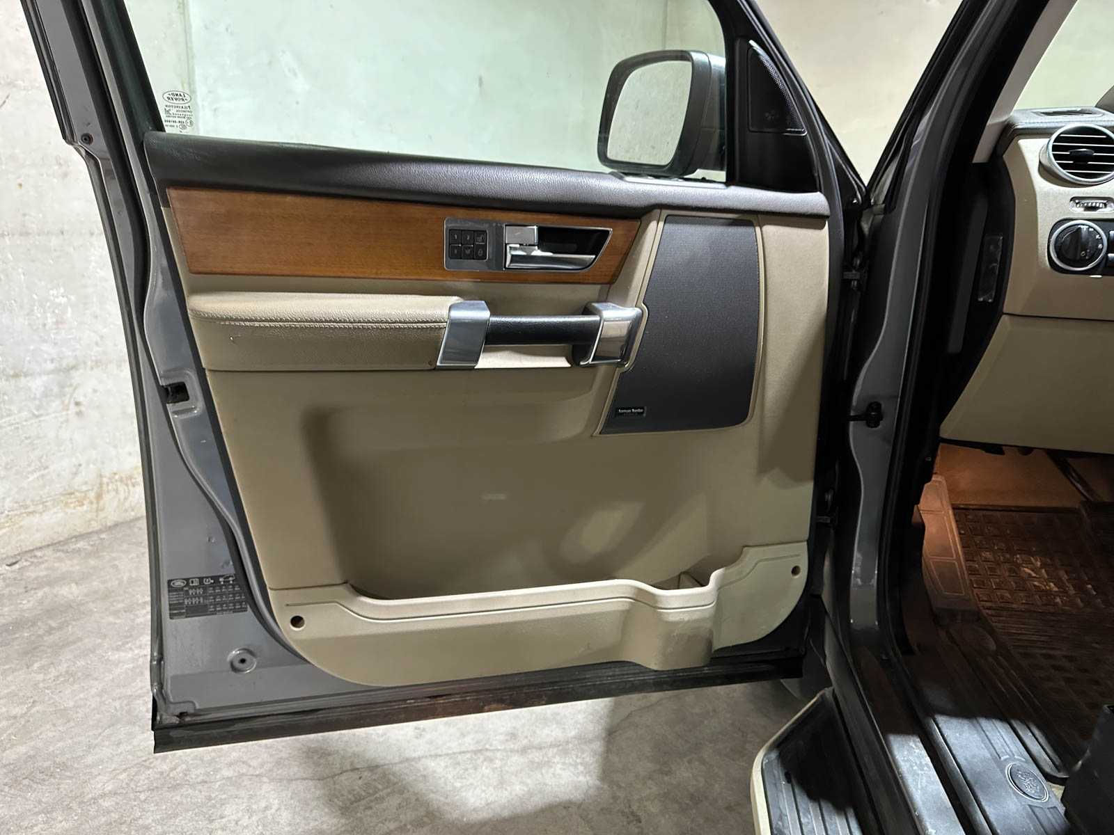 Land Rover Discovery 3.0 SDV6 HSE 245pk 2010 (Origineel-NL), 70-NKF-6