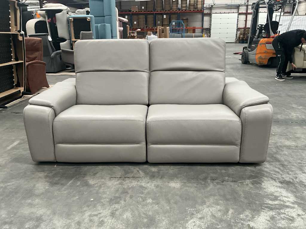 1x 2-seater leather