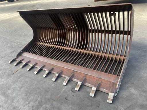 Łyżka koparki Eurosteel z 1996 roku