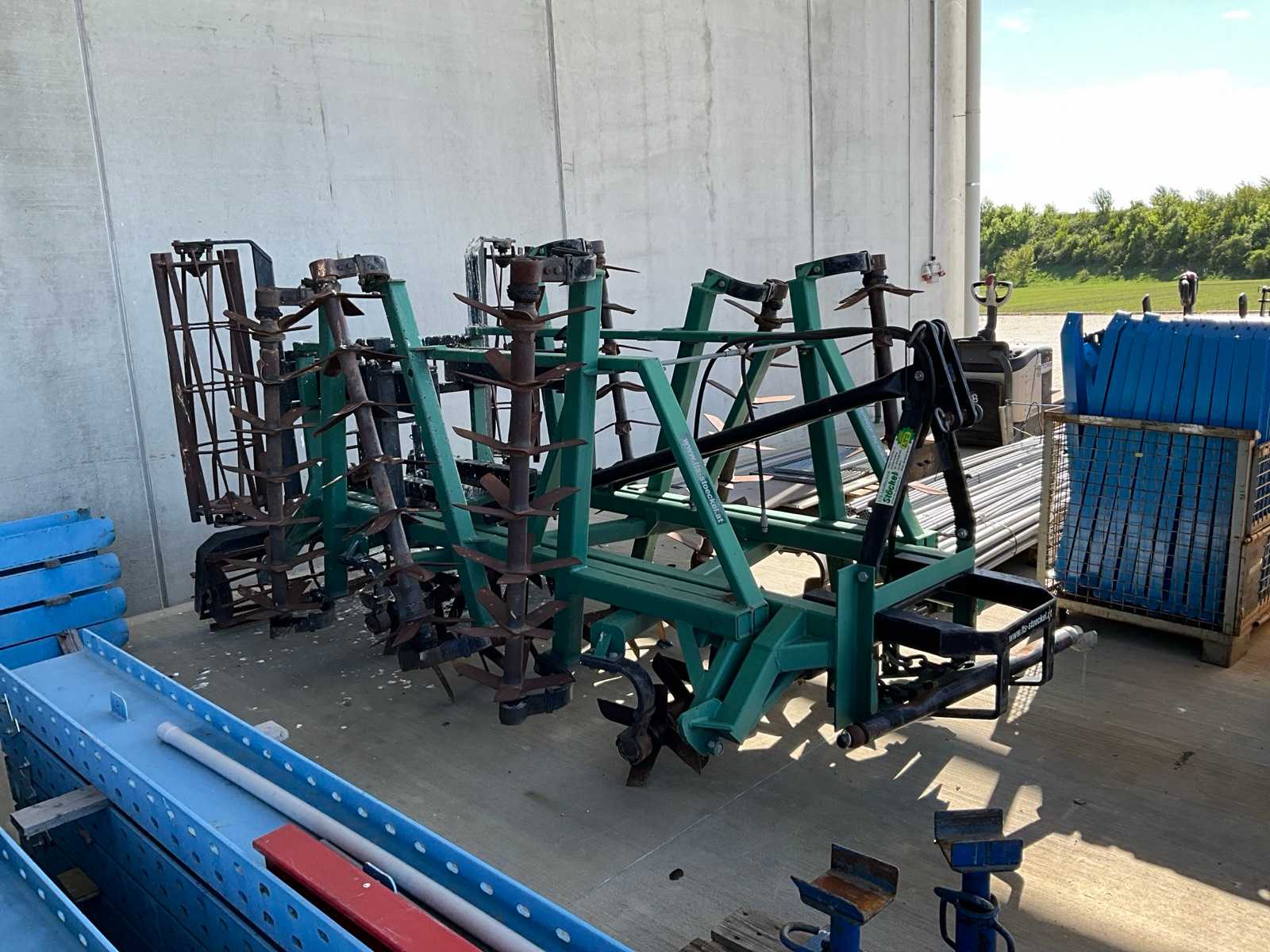 2004 Kronos 4200 Spade Harrow