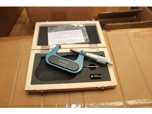 FREUTEK SDM0050 Outside Micrometers 25-50mm x 0,01