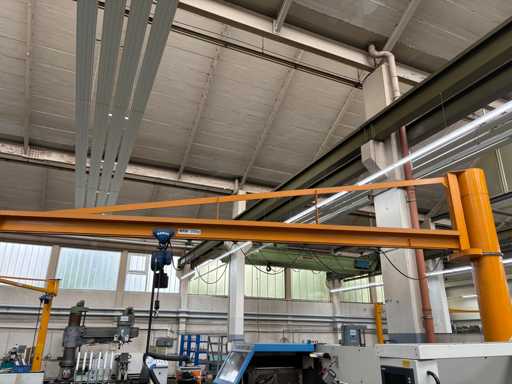 DEMAG  Säulenschwenkkran