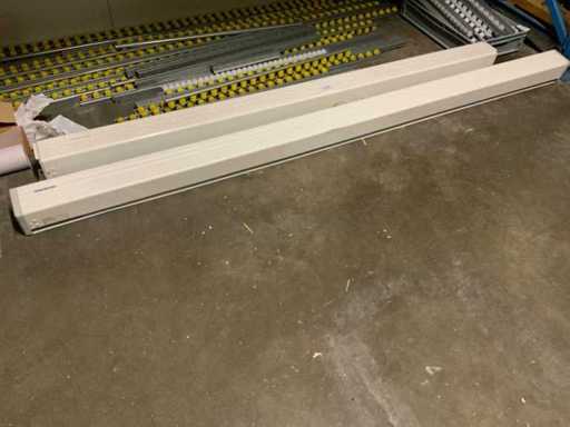 Projecta Projection Screen