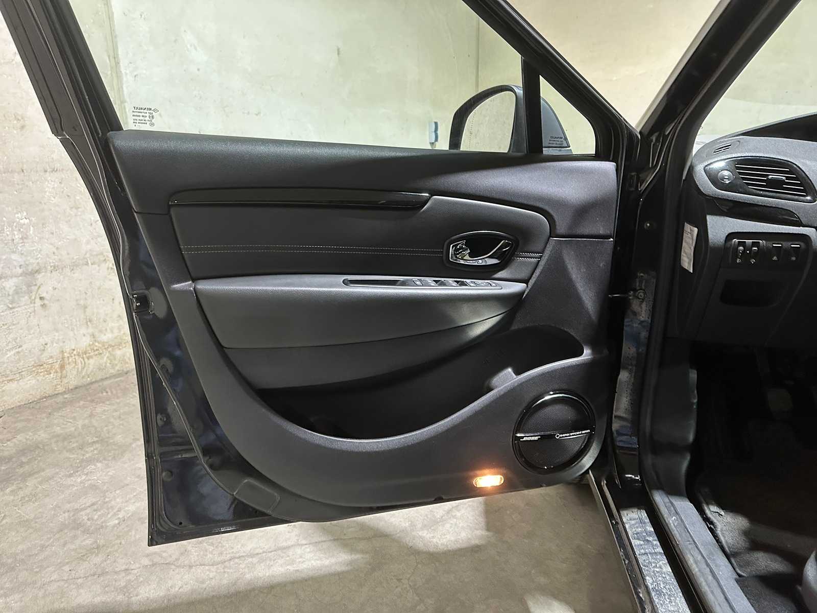 Renault Scénic 1.2 TCe Bose 116hp 2013, 2-ZKF-02