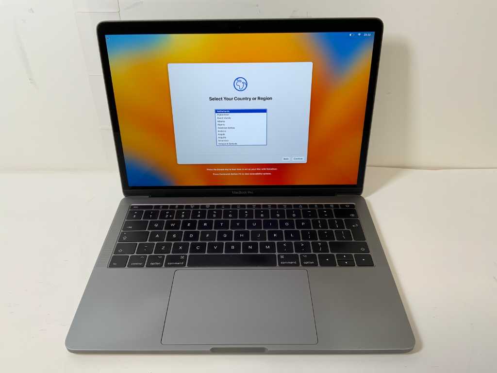 Apple MacBook Pro Retina 13.3”, DualCore i7, 16 GB RAM, 512 GB SSD Laptop