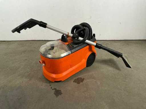 2017 Kärcher Puzzi 10/1 Carpet Cleaner