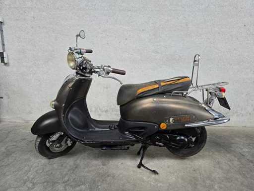 BTC - Scooter - Grande Retro GT2 - 4T 25km version dkn13H