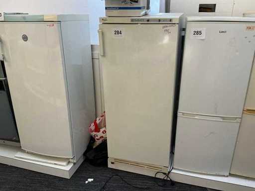 Whirlpool AFG321 Freezer