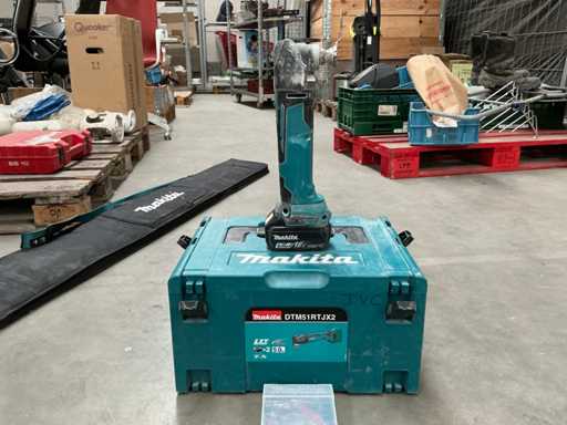 Makita DTM51 Multitool