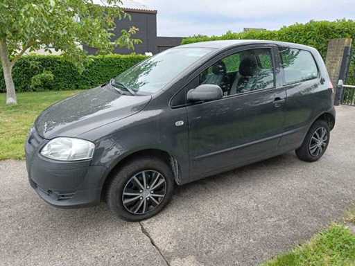 Volkswagen - Fox - Car - 2005
