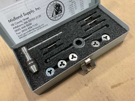 Midland Supply Screw Threading Set