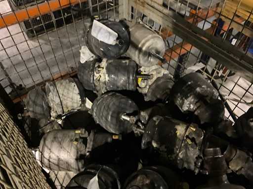 Partij diverse remcilinders MAN en ventielen