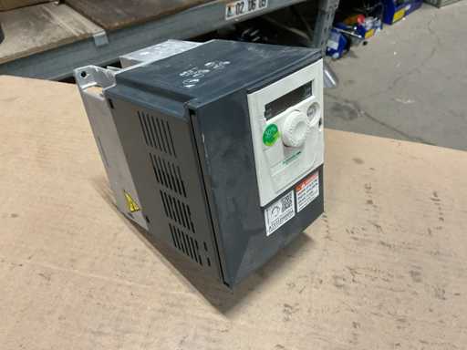 Schneider Electric ATV312H055N4 Frequenzschalter