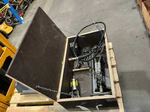 Pfisterer hydraulische pers