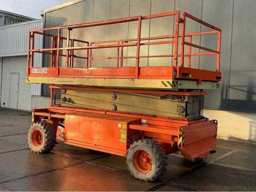 2010 Holland Lift Q 135 EL 24 Scissor Lift Platform